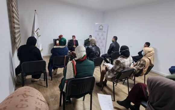 نظم مجمع ليبيا في مدينة بني وليد ندوة بعنوان: حماية الأسرة من الانترنت